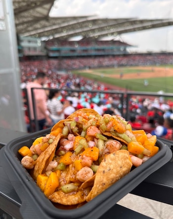 Conoce las opciones de comida para disfrutar en la MLB México. (Estadio Alfredo Harp Helú)