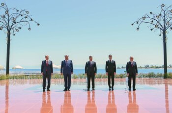 Los presidentes de Turkmenistán, Kazajistán,