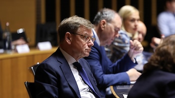 Ministros de Exteriores de la UE respaldan via europea de Kiev pero discrepan sobre el ritmo de la ampliación