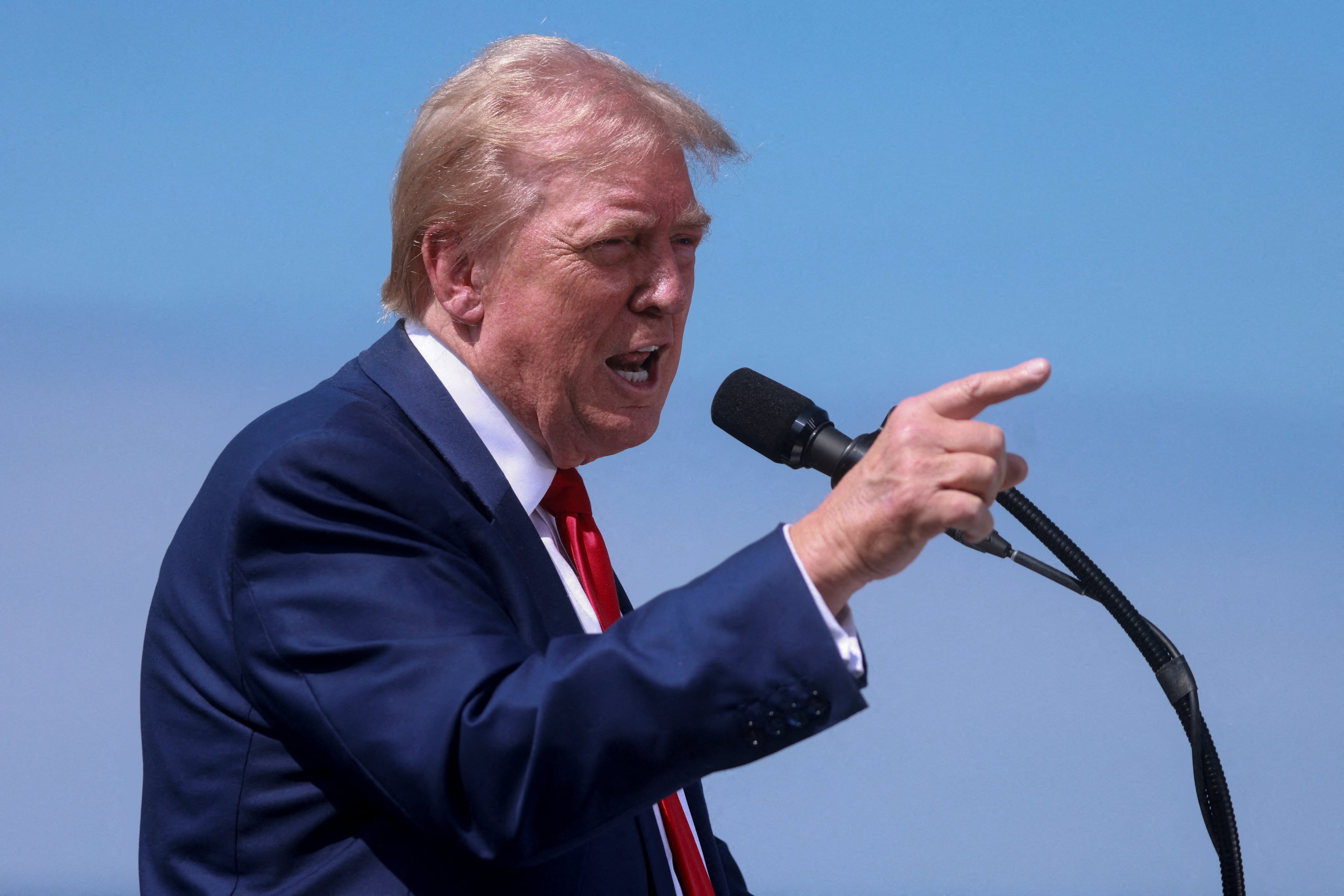 Jeanine John Taele fue detenido cerca del campo de golf de Donald Trump en Rancho Palos Verdes antes de una visita prevista del presidente a Los Ángeles (REUTERS/David Swanson REFILE - QUALITY REPEAT).