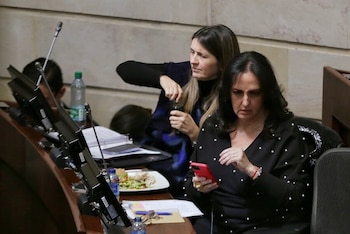 Paloma Valencia y María Fernanda