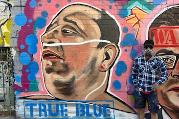 El artista callejero Jarrod Grech