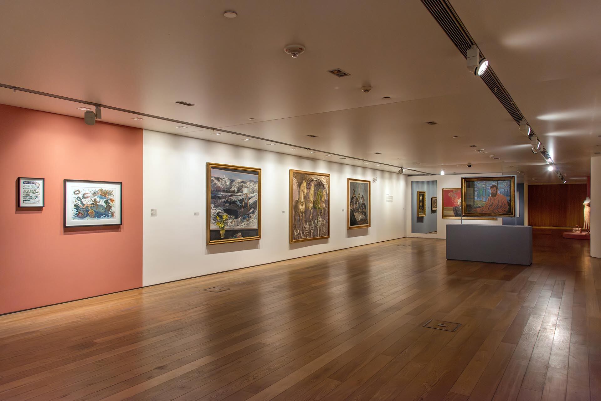 El nuevo guion, desarrollado por Roberto Amigo y Leandro Martínez Depietri, se aparta de las cuestiones temporales evitando un ordenamiento por épocas o movimientos