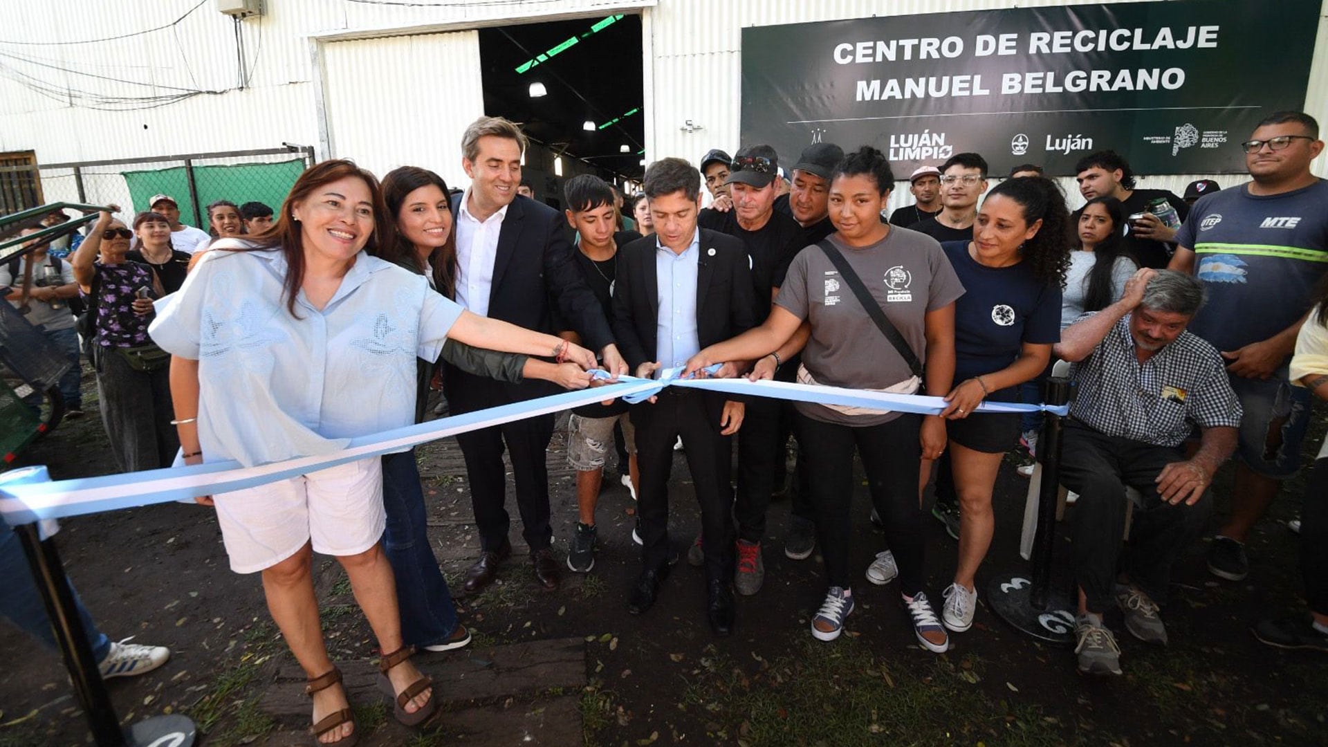 El intendente Leonardo Boto, junto al gobernador bonaerense Axel Kicillof, y la ministra de Ambiente, Daniela Vilar, encabezaron la inauguración del Centro de Reciclado “Manuel Belgrano”