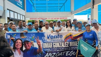 Uno de los colaboradores de María Corina Machado que se refugió en la embajada de Argentina en Caracas volvió a Venezuela