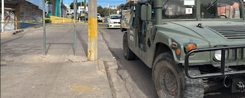La agresión provocó una movilización de corporaciones de seguridad en la zona. Elementos de distintas fuerzas acudieron al lugar para resguardar la escena. (Crédito: redes sociales)