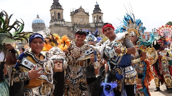 Máscaras, botargas y un presidente abucheado: el Encuentro de Conviteros 2026 en Guatemala