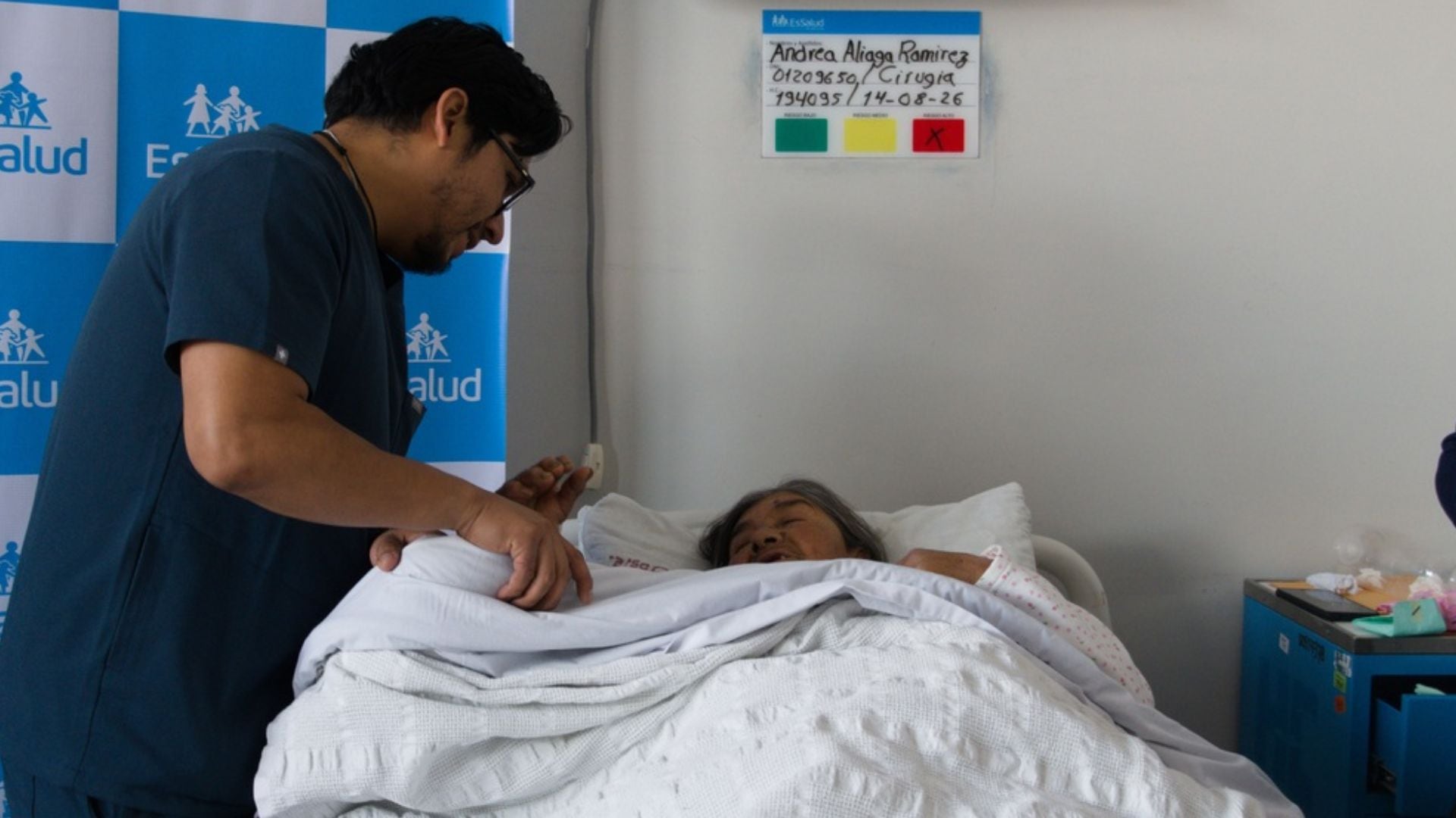 La endoscopia reveló una tumoración en el antro gástrico que posteriormente fue identificada como adenocarcinoma - Créditos: Essalud.