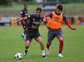 Jairo Concha marcando a Paolo