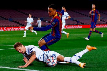 El defensa estadounidense del Barcelona