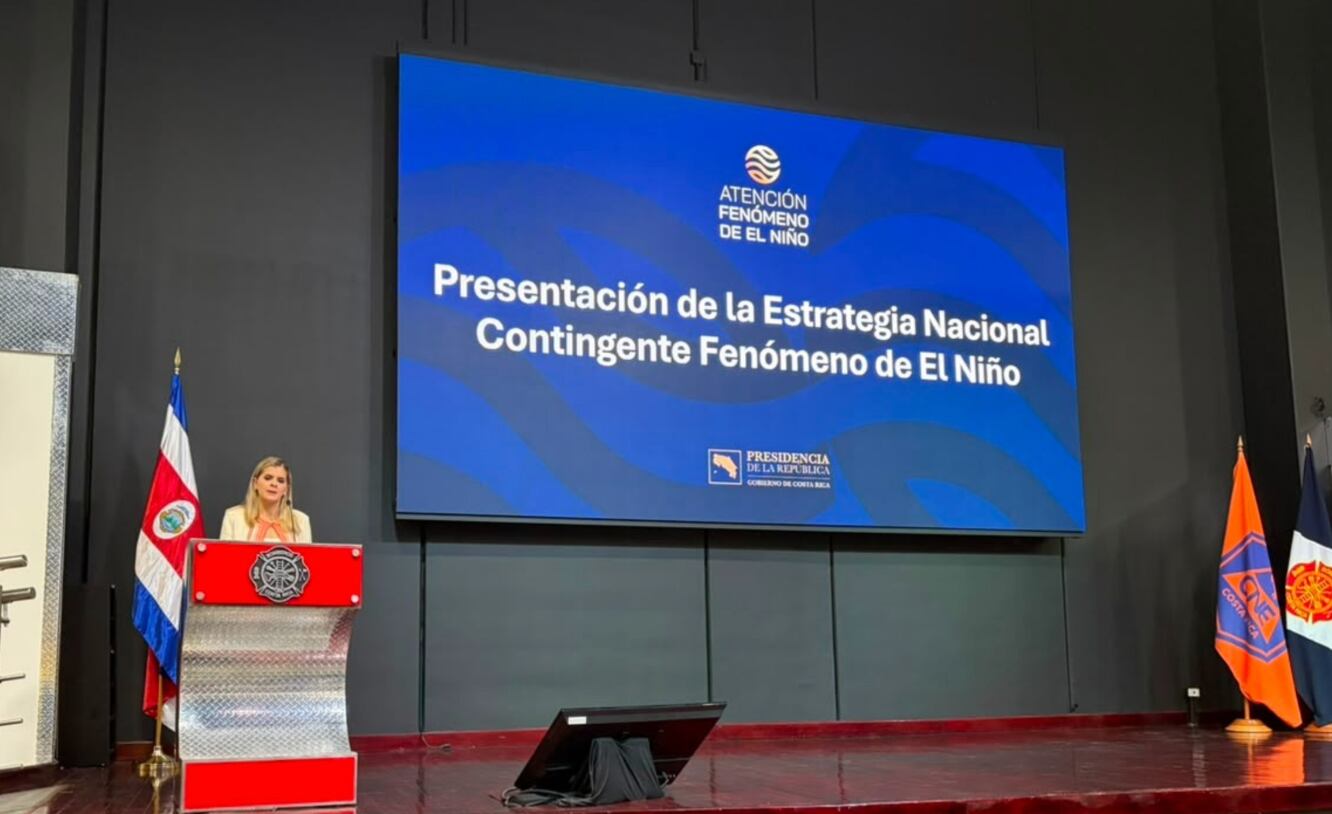Autoridades del Gobierno presentan el plan nacional para hacer frente al Fenómeno de El Niño en un acto oficial en San José. /(Crédito: CNE)