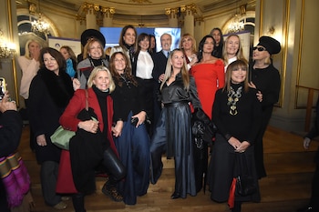 Gino Bogani recibiendo los saludos