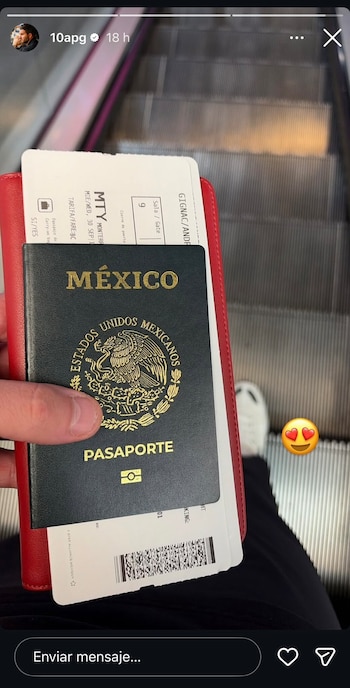 André-Pierre Gignac compartió su pasaporte mexicano en sus redes sociales (especial)