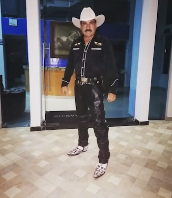 Papá del imitador de Carin León