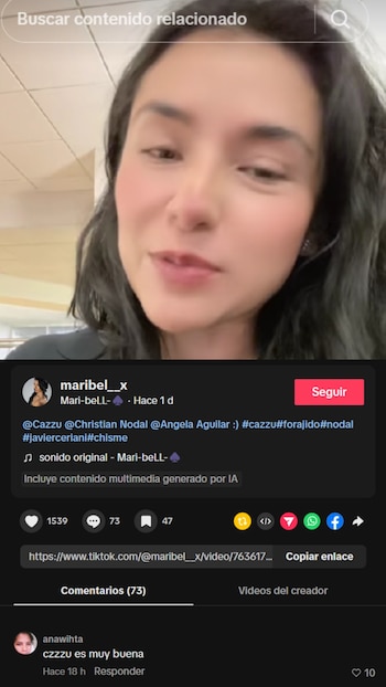 Una mujer joven con cabello oscuro y blusa negra aparece en primer plano en una videollamada de TikTok, con texto superpuesto de la interfaz de la aplicación
