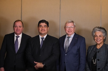 Desde la izquierda, el exprimer