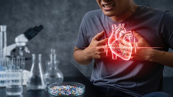 ¿Microplásticos en el corazón? Un estudio revela su alta presencia en pacientes con infarto