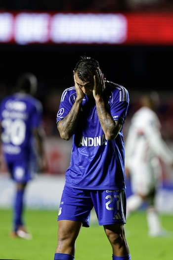 Rodrigo Contreras y su lamento al errar el tiro penal ante São Paulo en el estadio Morumbí-crédito Isaac Fontana/ EFE