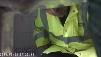 Desvincularon a un agente de