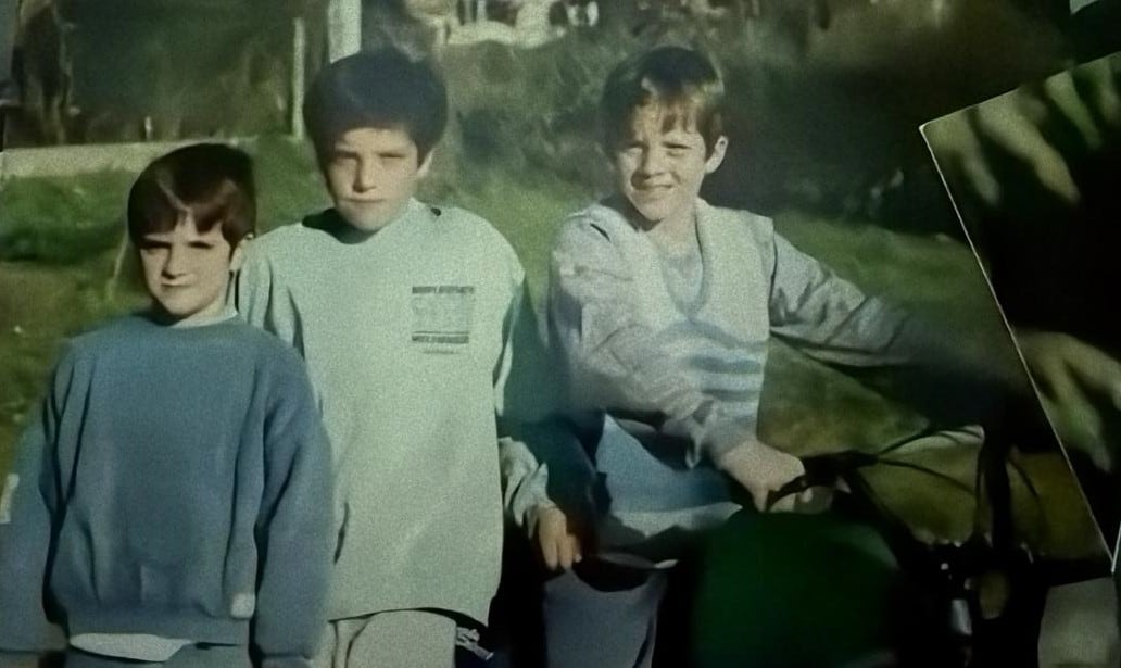 “Soy el tercer varón de tres y tengo una hermana más chica. Siempre fui un chico muy inquieto”, cuenta Gastón