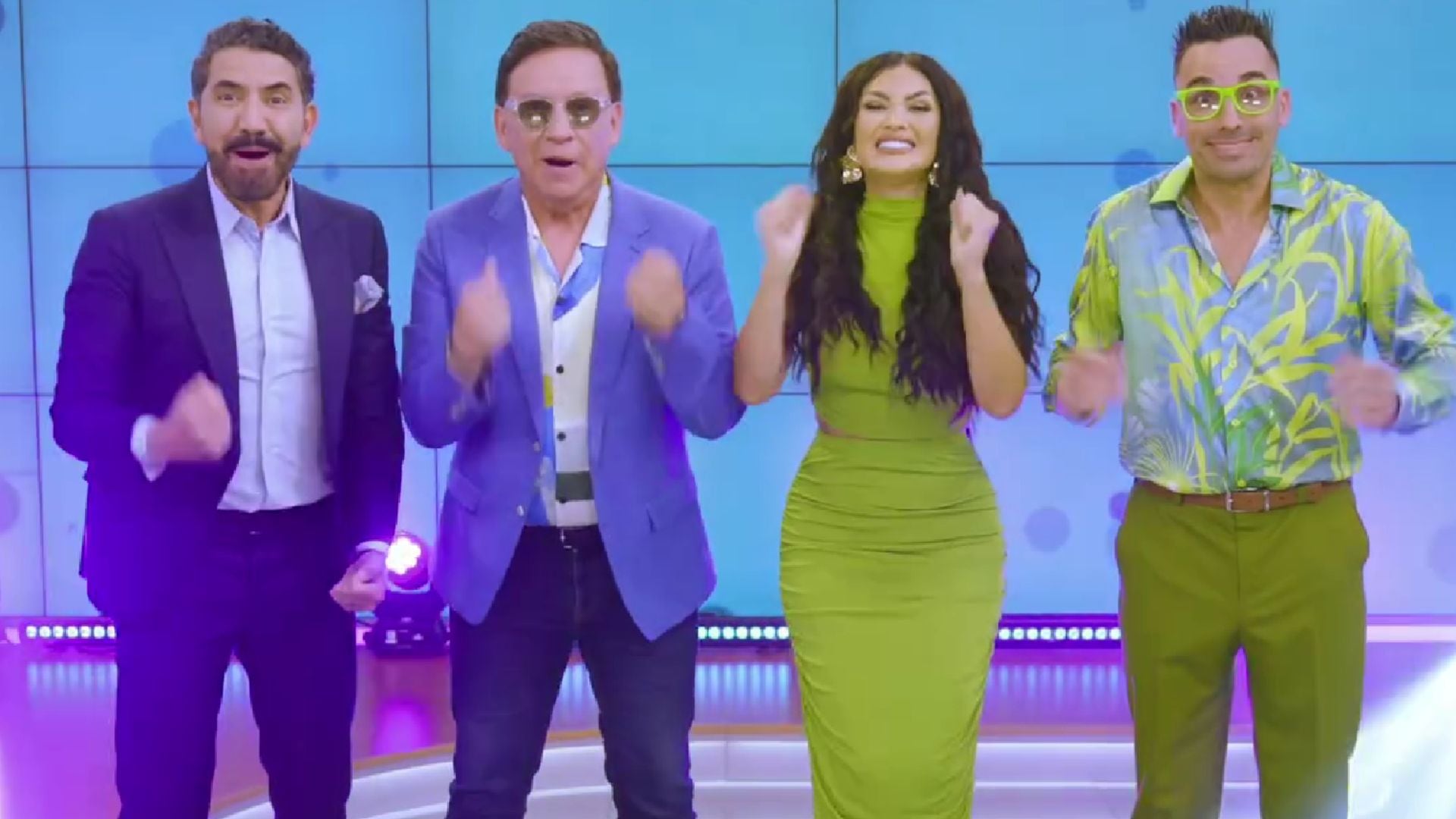 Ricardo Rondón y Michelle Soifer se suman a la conducción de ‘Arriba mi Gente’. Captura de TV: Latina