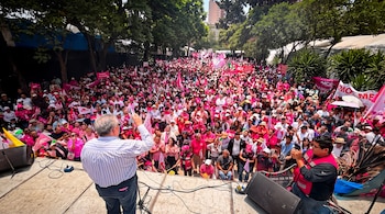 Somos México celebró su registro como partido político nacional entre consignas y promesas de apertura ciudadana.