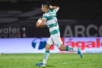 Almada aceptó que la altura