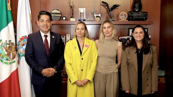 De defender a La Luz del Mundo a recibir a representantes de OnlyFans: senador de Morena destaca diálogo en temas digitales