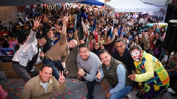 La doble vida de Adrián Rubalcava ya le cobra factura a los capitalinos.