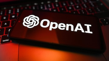 OpenAI pausa las actividades internas de su modelo en desarrollo Astra por sus capacidades de ciberseguridad críticas