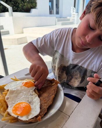 La milanesa con papa fritas