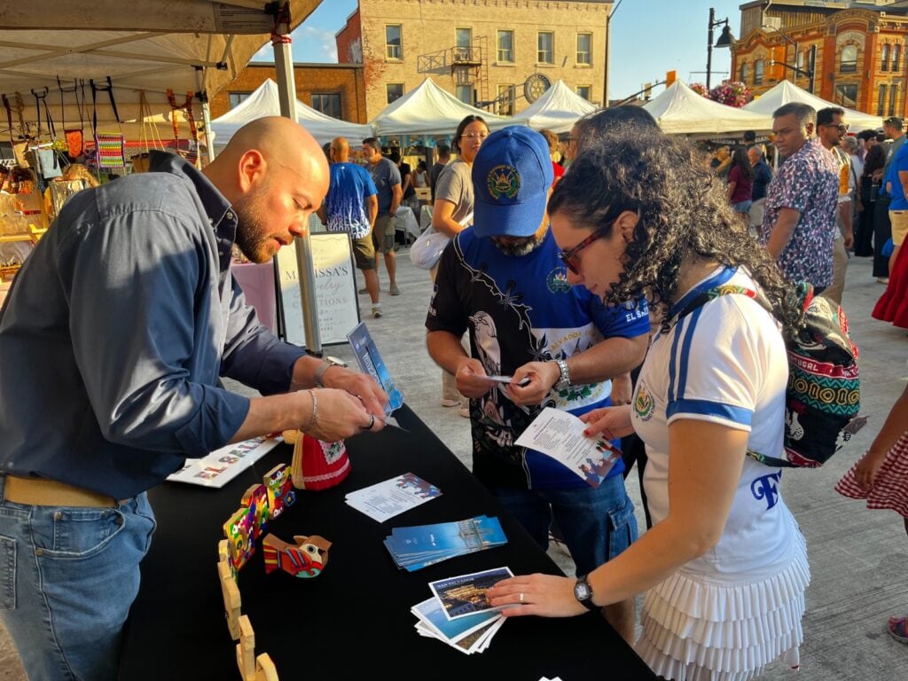 La comunidad salvadoreña realiza un festival cultural en London, Ontario (Foto cortesía Ministerio de Relaciones Exteriores)