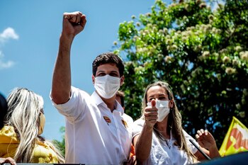 Fotografía cedida hoy por la