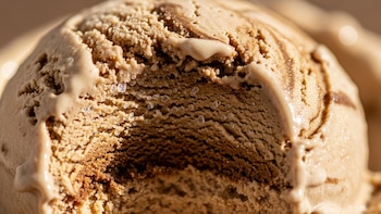 Helado sin azúcar de café y leche de almendras: cremoso, liviano y apto para diabéticos