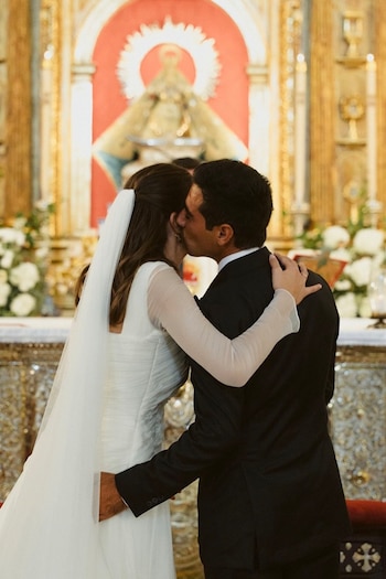 Alberto Herrera y Blanca Llandres el día de su boda (INSTAGRAM).