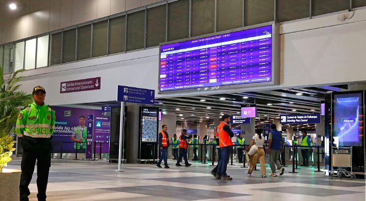 En 2025, el Aeropuerto Jorge Chávez registró 85,5 % de puntualidad de salida, según el informe.