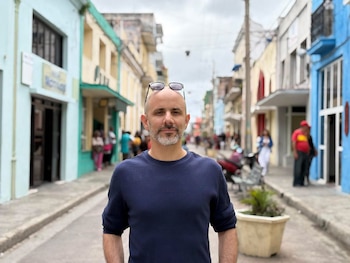 El periodista Henry Constantin permanece detenido en Camagüey desde el 16 de septiembre por un presunto delito de desobediencia. (Cortesía: Redes sociales)