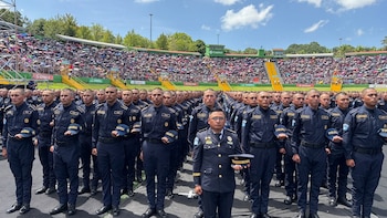 Guatemala refuerza su Policía Nacional Civil con 3,098 nuevos agentes que Arévalo envía al Oriente y las fronteras