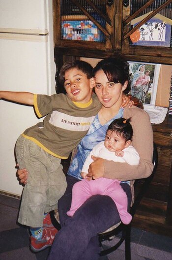 Eliana junto a Kevin, el