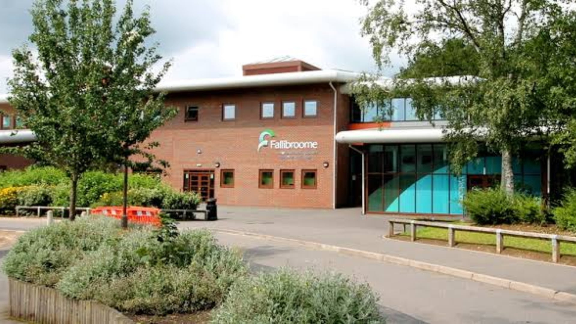 El joven asiste a la Fallibroome Academy, en Macclesfield, Cheshire. (Fallibroome Academy)