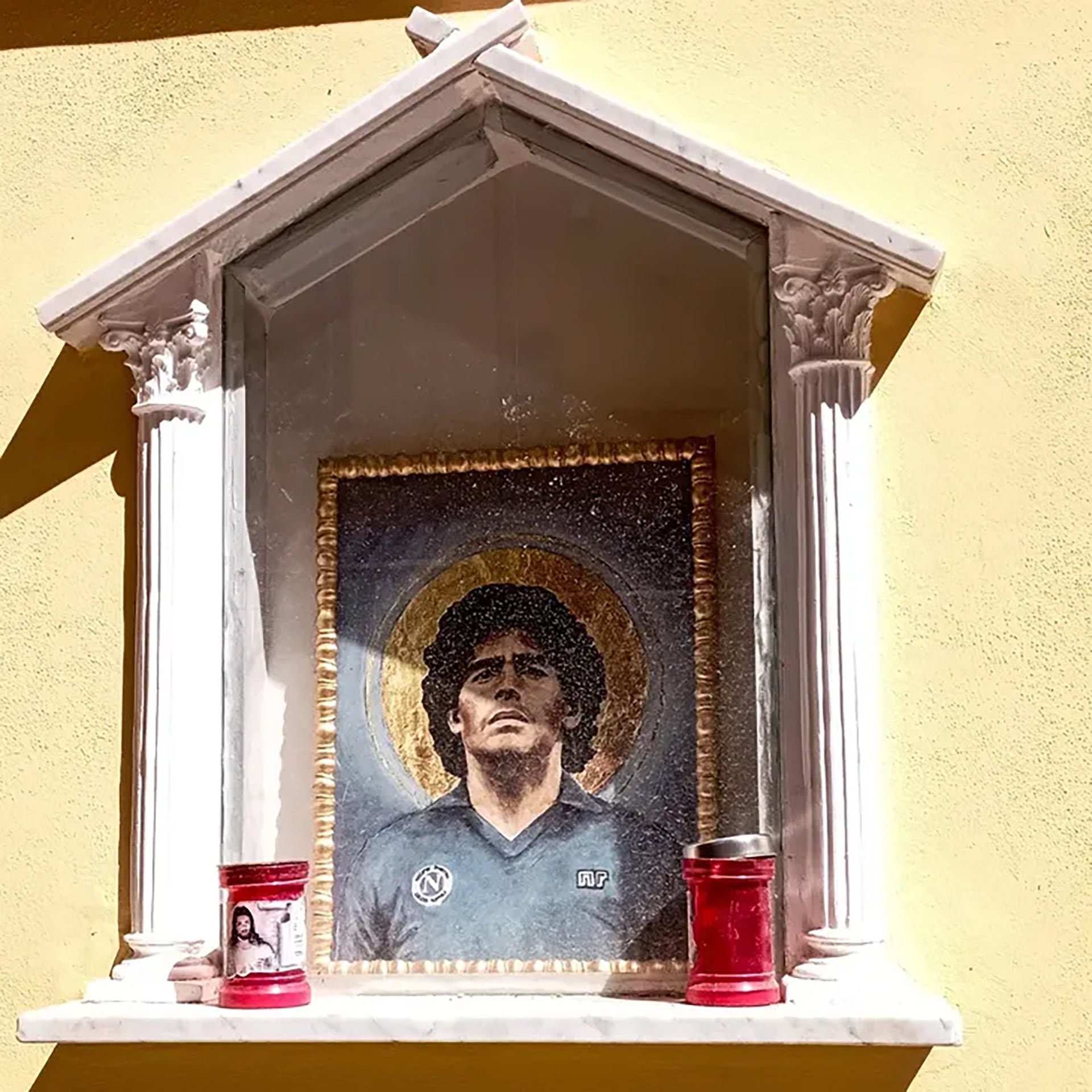 El rosto de Diego, omnipresente en Napoli