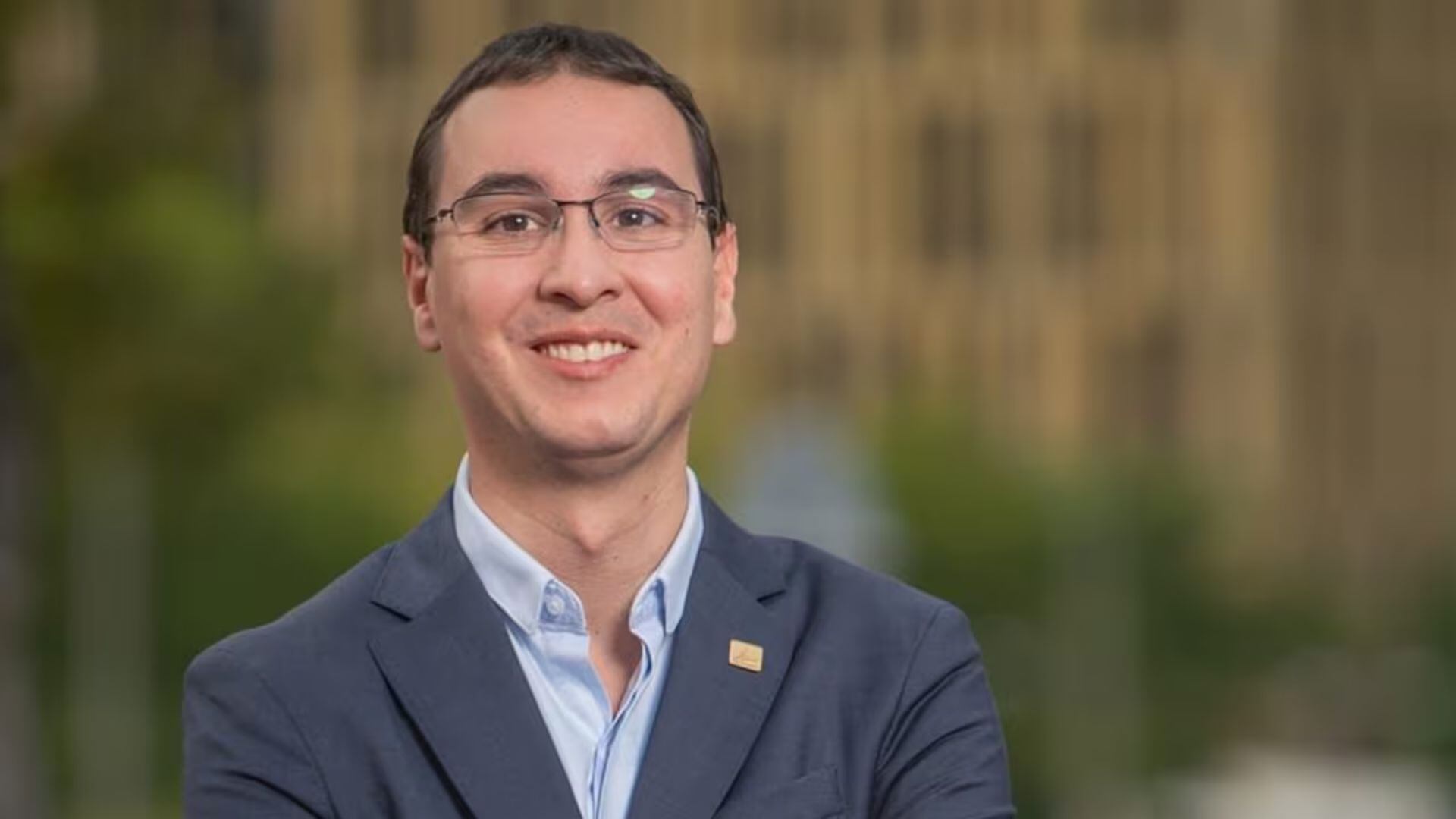 Juan David Palacio enfrenta un proceso por presuntas irregularidades contractuales mientras espera la decisión de segunda instancia sobre su situación jurídica. - crédito @jdpalacioc/X