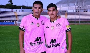 Jorge Huamán y su hijo,