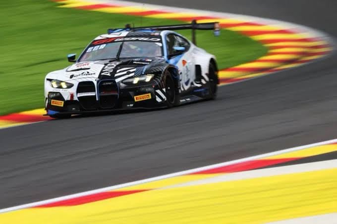 El patagónico en acción sobre el BMW M4 GT3 EVO (@nachomontenegro23)