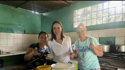 El régimen de Nicolás Maduro cerró un pequeño restaurante porque las dueñas se tomaron una foto con María Corina Machado
