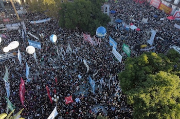 Marcha Federal Universitaria - Plaza de mayo - 12 de mayo- Drone