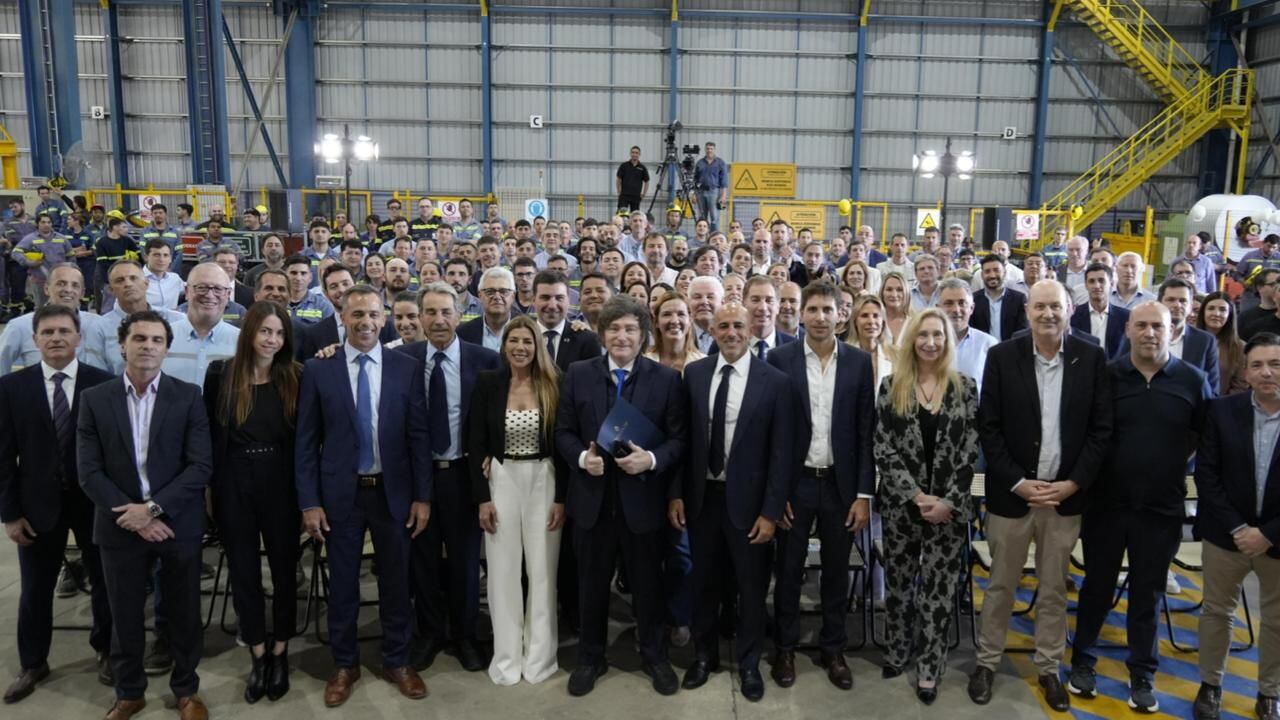 El Presidente habló en la planta de Sidersa, empresa que adhirió al RIGI