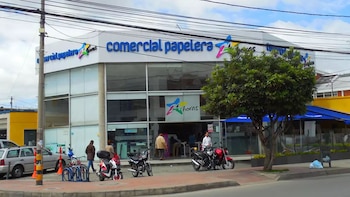 Por millonarias deudas, la reconocida