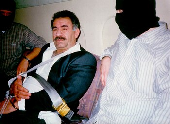 Ocalan, en el aeropuerto de