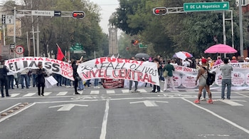 Trabajadores del IMSS analizan paro nacional tras fracasar diálogo en Gobernación.